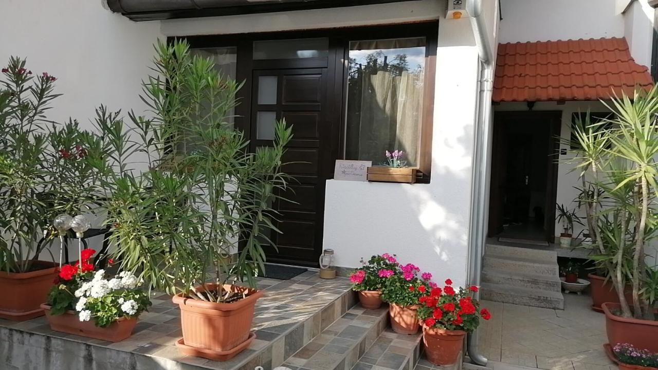Kiscsillag Apartman Harkany Exterior photo